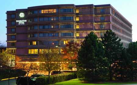 doubletree-hotel-suites
